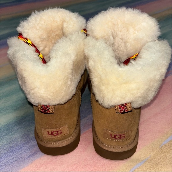 UGG Classic Mini Alpine Bootie women’s size 11 lace up boots - Picture 5 of 10